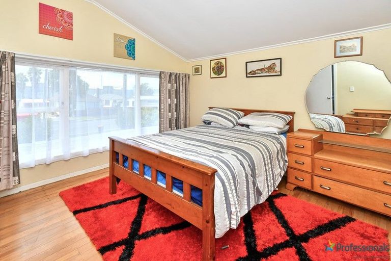Photo of property in 9 Plunket Avenue, Papatoetoe, Auckland, 2104