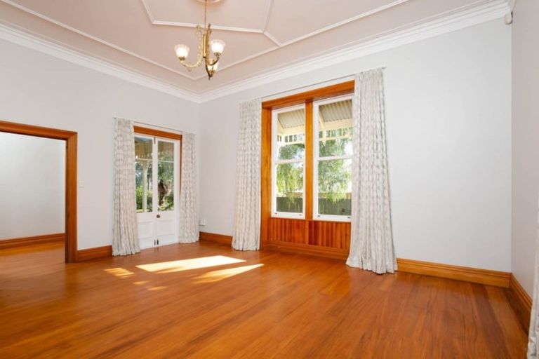 Photo of property in 50 Cromwell Street, Mount Eden, Auckland, 1024