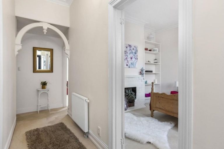 Photo of property in 35 Brownville Crescent, Maori Hill, Dunedin, 9010