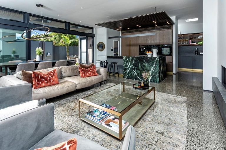 Photo of property in 11 Cheltenham Road, Devonport, Auckland, 0624