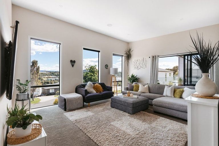 Photo of property in 16 Gyle Place, Pyes Pa, Tauranga, 3112