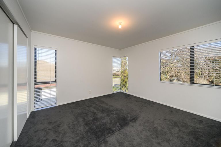 Photo of property in 26 Hanmer Place, Highbury, Palmerston North, 4412