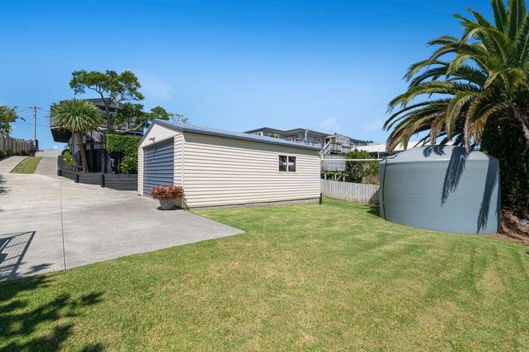 Photo of property in 84 Stanmore Bay Road, Stanmore Bay, Whangaparaoa, 0932
