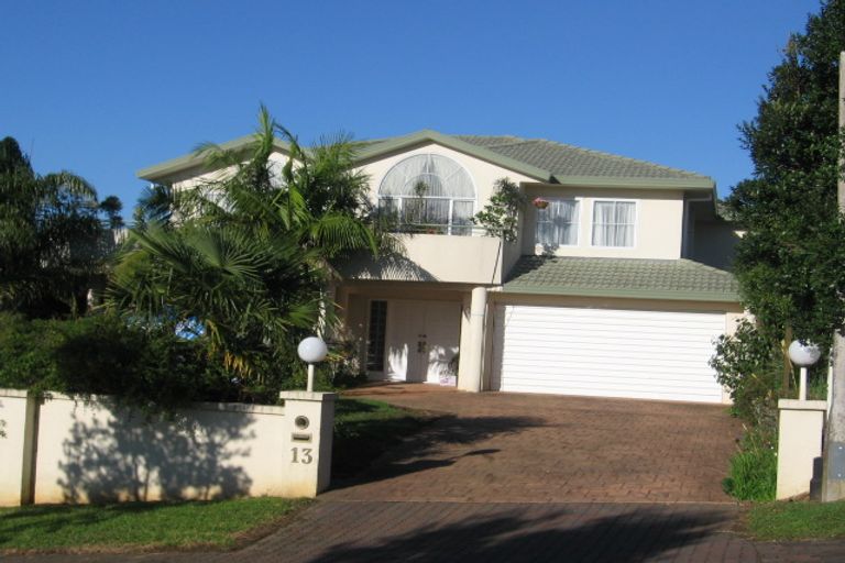 Photo of property in 13 Marguerita Place, West Harbour, Auckland, 0618