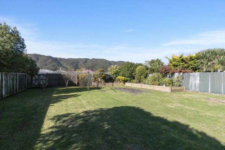 Photo of property in 60 Westminster Road, Wainuiomata, Lower Hutt, 5014