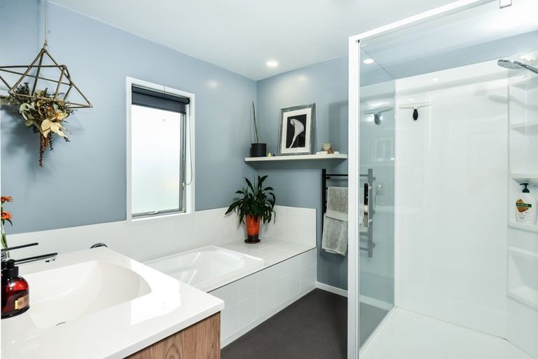 Photo of property in 24 Coleraine Drive, Rototuna, Hamilton, 3210