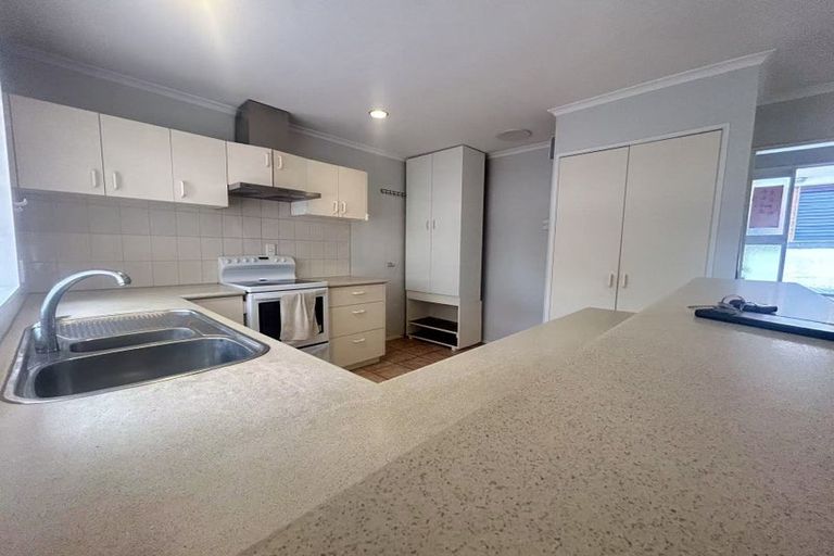 Photo of property in 3/25 Nicholas Road, Somerville, Auckland, 2014