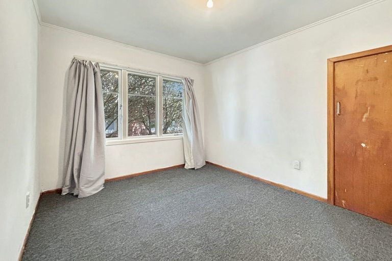 Photo of property in 45 Waipani Road, Te Atatu Peninsula, Auckland, 0610
