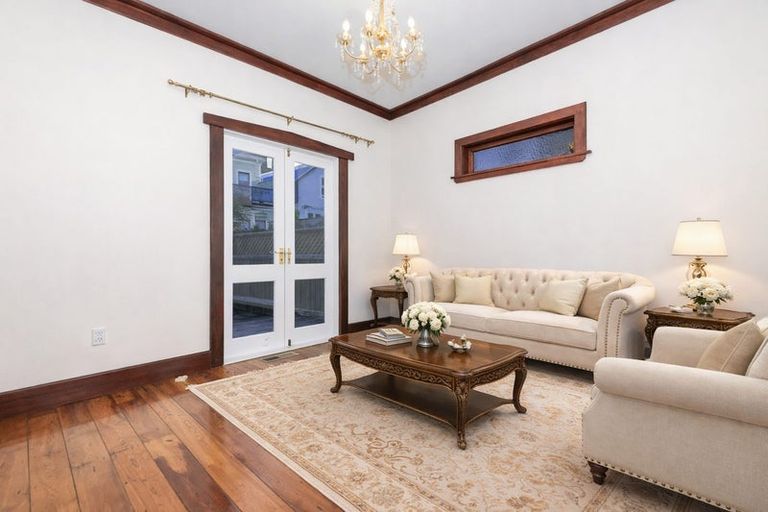 Photo of property in 5 Lewisville Terrace, Thorndon, Wellington, 6011