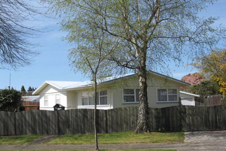 Photo of property in 39 Barron Crescent, Fenton Park, Rotorua, 3010