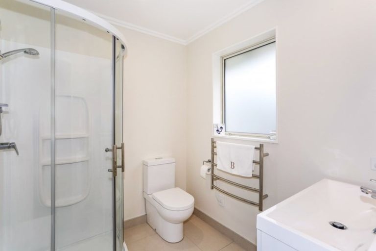 Photo of property in 4 Shepherds Road, Papakura, 2110