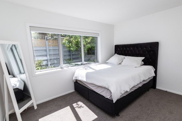 Photo of property in 23a Akaroa Drive, Maupuia, Wellington, 6022