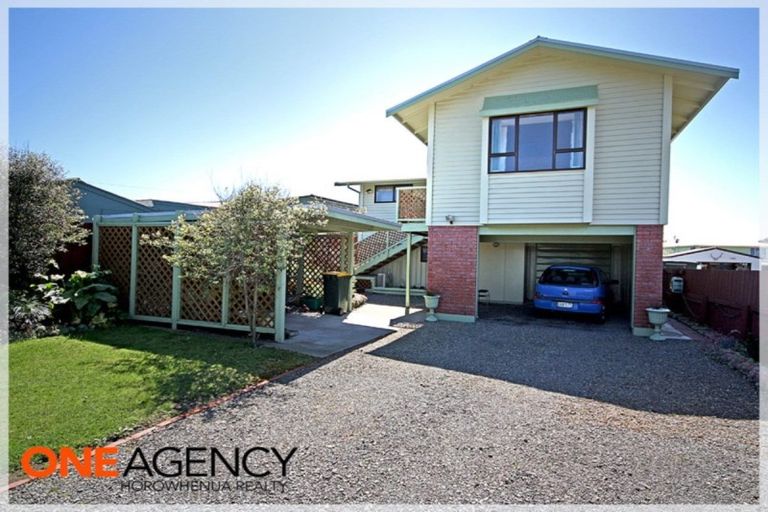 Photo of property in 39 Shortt Street, Foxton Beach, Foxton, 4815
