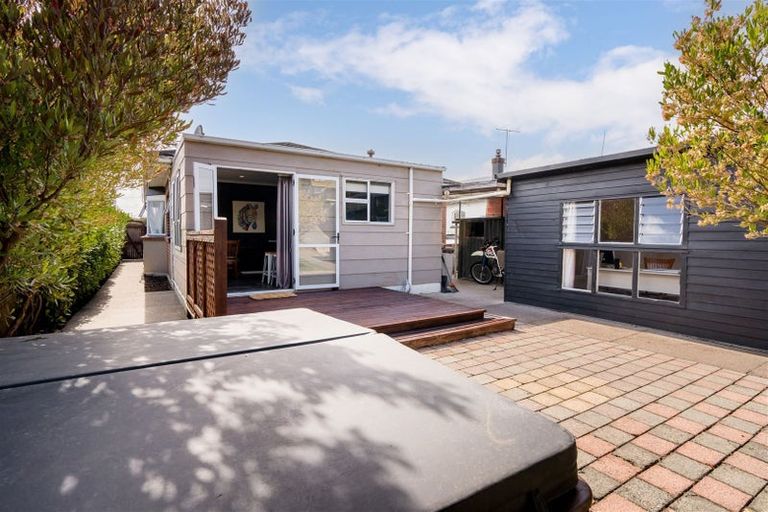 Photo of property in 148 Fitzroy Street, Forbury, Dunedin, 9012