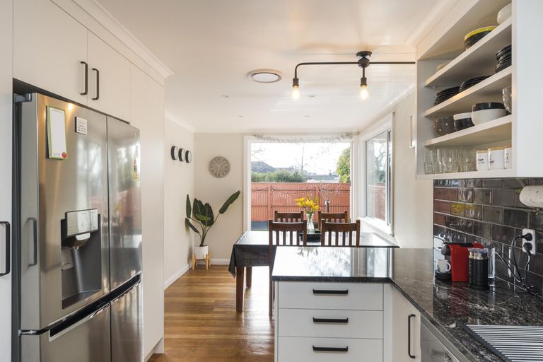 Photo of property in 380 Ruahine Street, Terrace End, Palmerston North, 4410