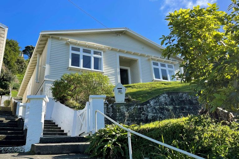 Photo of property in 76 Mitchell Street, Brooklyn, Wellington, 6021