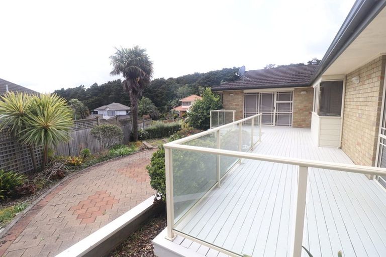 Photo of property in 6 Silkwood Grove, Totara Heights, Auckland, 2105