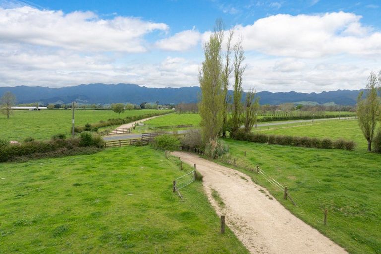 Photo of property in 131 School Road, Te Horo, Otaki, 5582