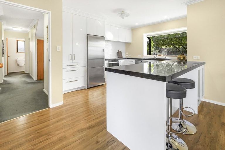 Photo of property in 98 Totara Drive, Pukete, Hamilton, 3200