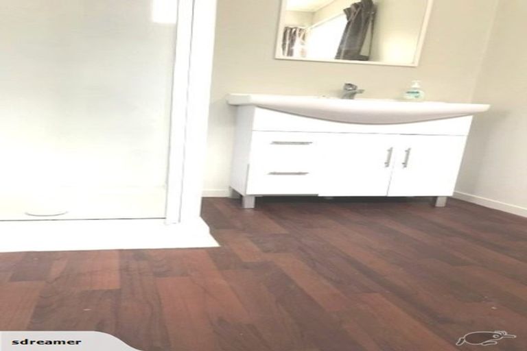 Photo of property in 39a Forrest Hill Road, Milford, Auckland, 0620