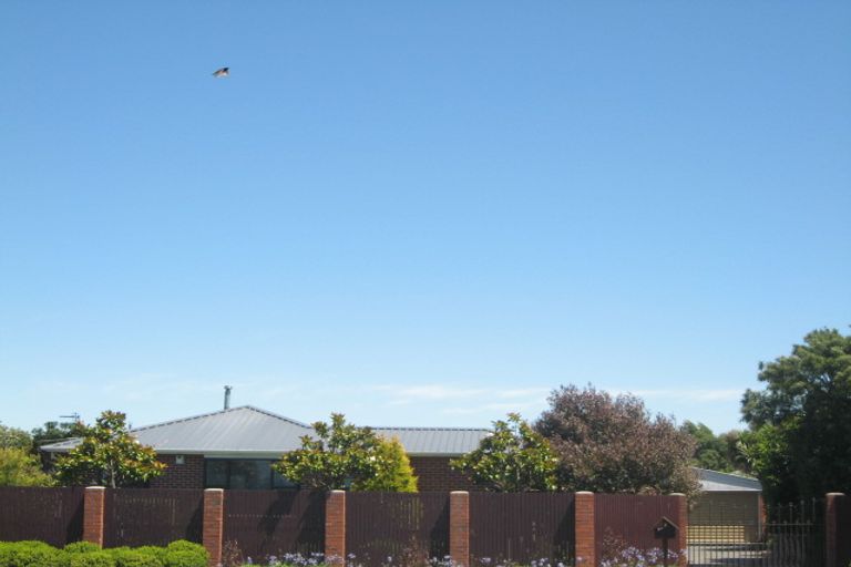 Photo of property in 8 Masham Road, Broomfield, Christchurch, 8042