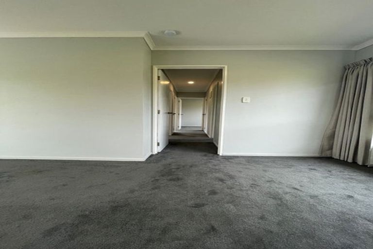Photo of property in 226 Henderson Valley Road, Henderson, Auckland, 0612