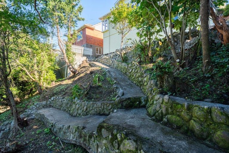 Photo of property in 9 Wavell Street, Karori, Wellington, 6012