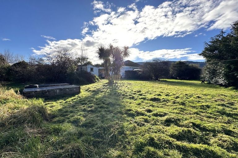 Photo of property in 869 Tahakopa Valley Road, Tahakopa, Owaka, 9586