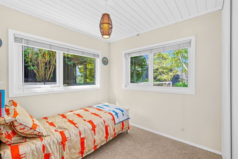 Photo of property in 21 Montclair Rise, Browns Bay, Auckland, 0630