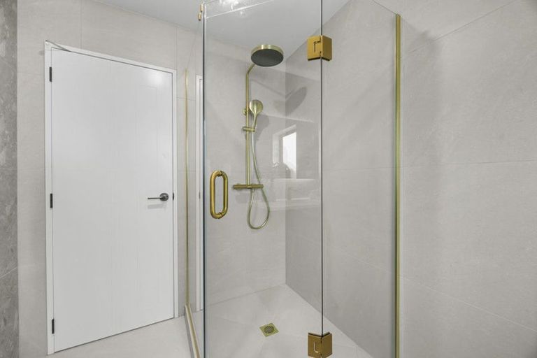 Photo of property in 39 Park Green Avenue, Rosehill, Papakura, 2113