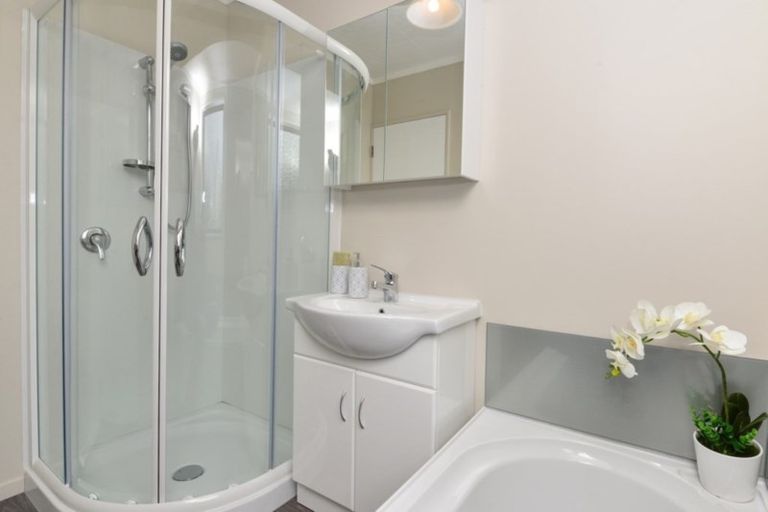 Photo of property in 4 Jasmine Avenue, Dinsdale, Hamilton, 3204