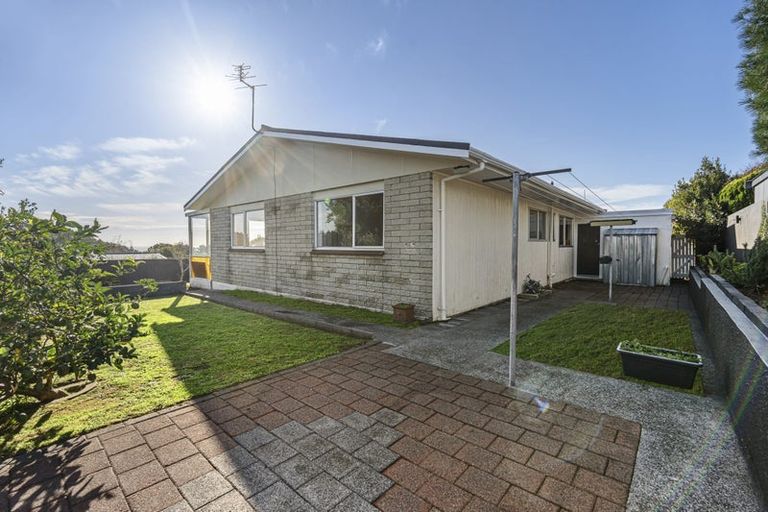 Photo of property in 27a Norwich Avenue, Spotswood, New Plymouth, 4310