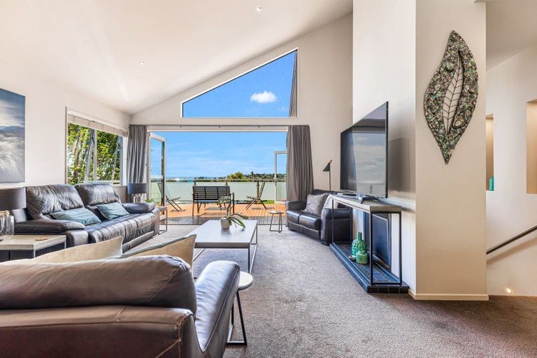 Photo of property in 12 Orne Street, Torbay, Auckland, 0630