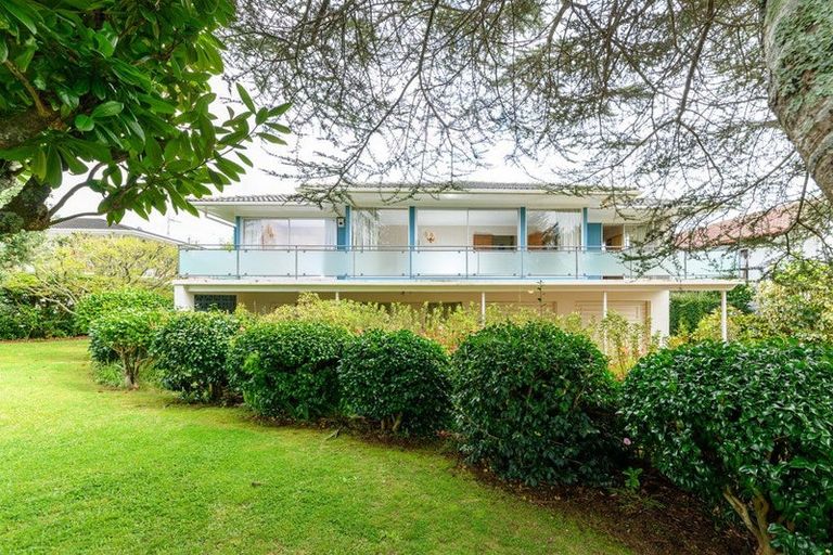 Photo of property in 4 Kerrymaria Place, Hillcrest, Auckland, 0627
