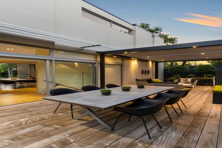 Photo of property in 4a Sarsfield Street, Herne Bay, Auckland, 1011