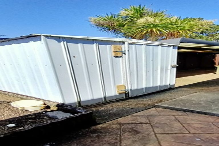 Photo of property in 27 Rushgreen Avenue, Pahurehure, Papakura, 2113