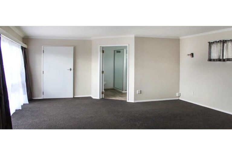 Photo of property in 186 Tremaine Avenue, Westbrook, Palmerston North, 4412