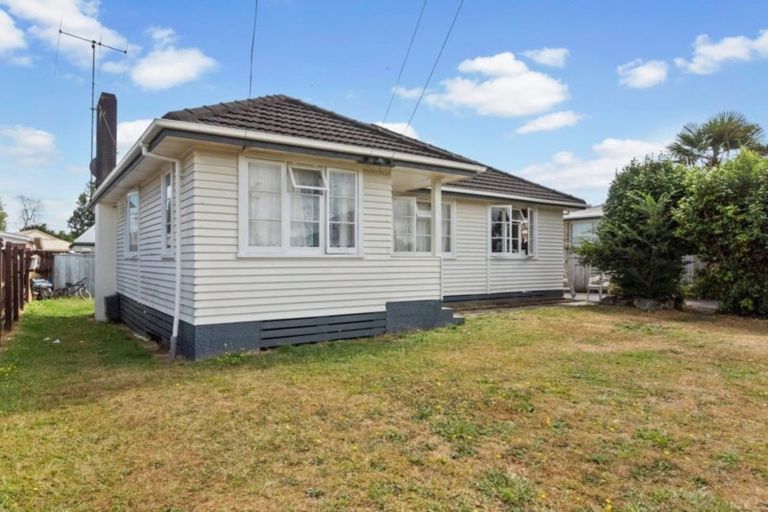 Photo of property in 15 Bruce Avenue, Glenview, Hamilton, 3206