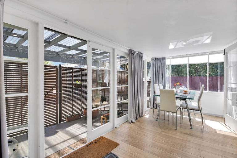 Photo of property in 309 Eastern Terrace, Sydenham, Christchurch, 8023