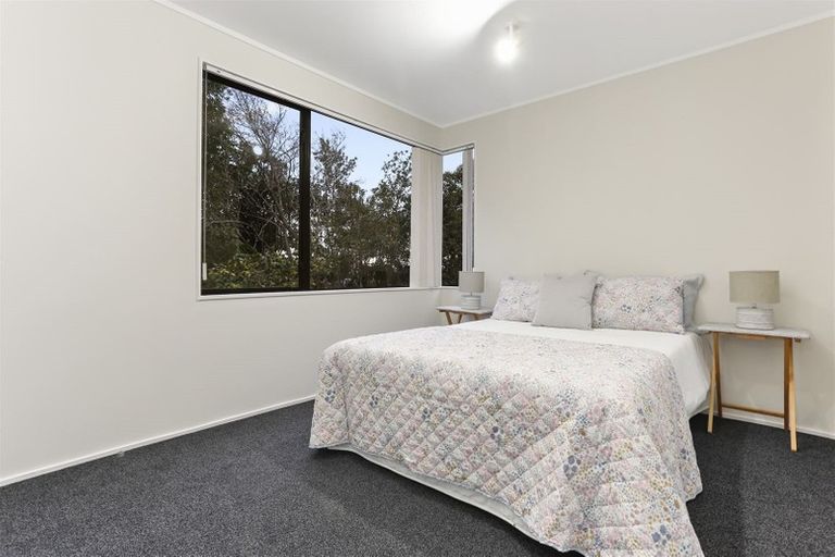 Photo of property in 2/20a Rawene Road, Birkenhead, Auckland, 0626