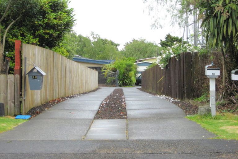 Photo of property in 14a Sunnypark Avenue, Rosehill, Papakura, 2113