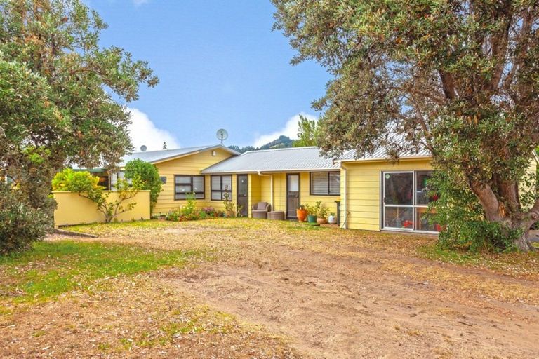 Photo of property in 216 Given Avenue, Whangamata, 3620