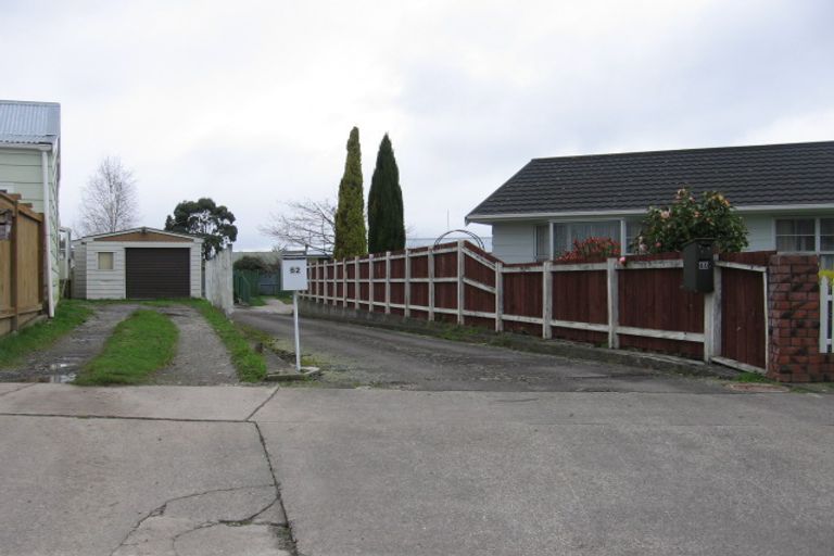 Photo of property in 60 Rhodes Drive, Kelvin Grove, Palmerston North, 4414