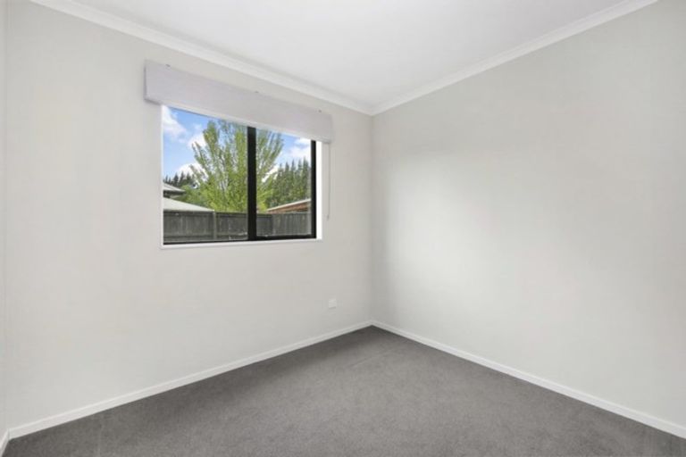 Photo of property in 28 Railway Terrace East, Glentunnel, Sheffield, 7673