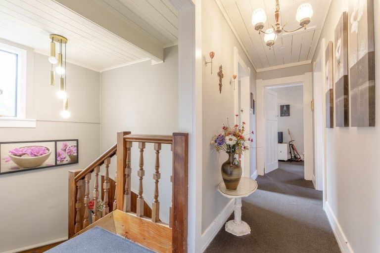 Photo of property in 33 Abbotsford Road, Waipawa, 4210