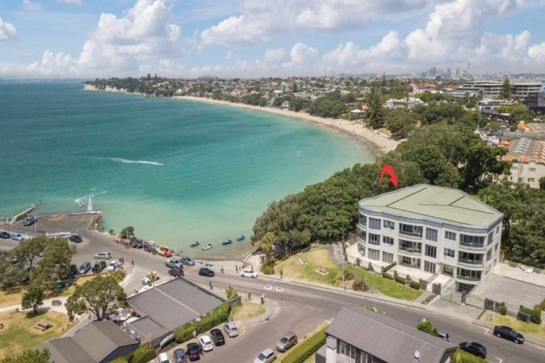Photo of property in 1/7 The Promenade, Takapuna, Auckland, 0622