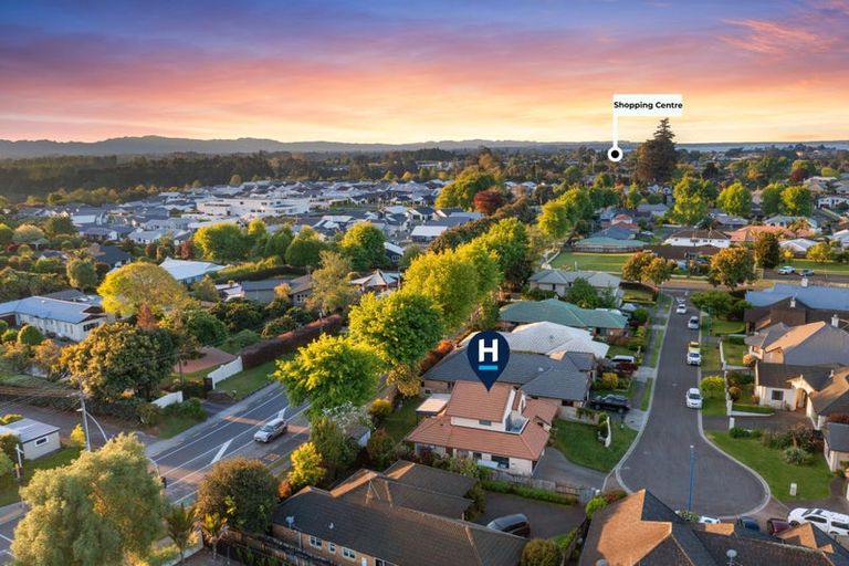 Photo of property in 12 Doneraille Place, Bethlehem, Tauranga, 3110