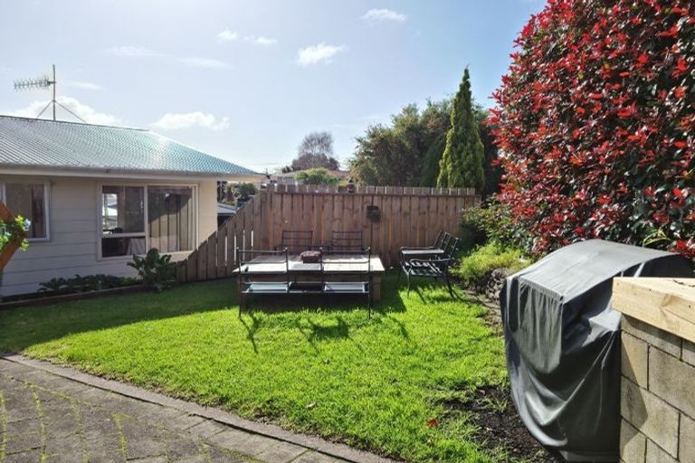 Photo of property in 1 Killarney Street, Te Puke, 3119
