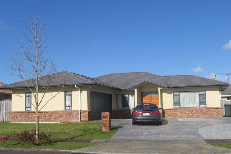 Photo of property in 6 Chapletown Drive, East Tamaki, Auckland, 2016