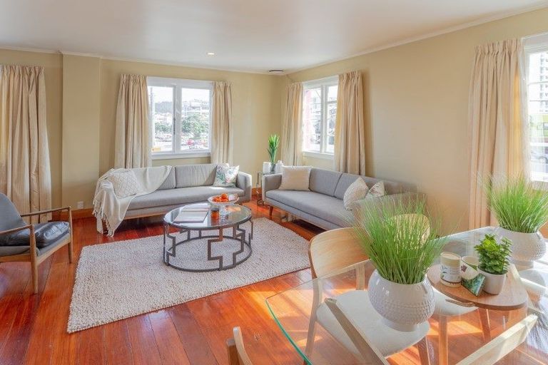Photo of property in 1 Edge Hill, Mount Victoria, Wellington, 6011